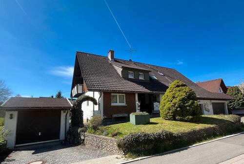 Foto - Gepflegtes Einfamilienhaus mit heller, separater Anliegerwohnung