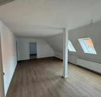 Frisch sanierte 2-Zimmer-Wohnung mit Einbauküche – 76 m² - Preußisch Oldendorf