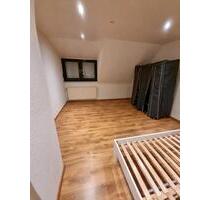 Einzimmerwohnung - 330,00&nbsp;EUR Kaltmiete, ca.&nbsp; 32,00&nbsp;m&sup2; in Sulzbach (Saar) (PLZ: 66280)