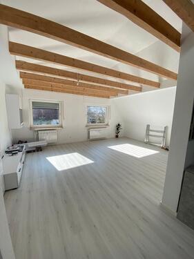 Foto - lichtdurchflutete Dachgeschosswohnung