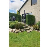 ANFRAGESTOPP: Idylle mit Weitblick: 3-Zi mit Terrasse - Schenefeld