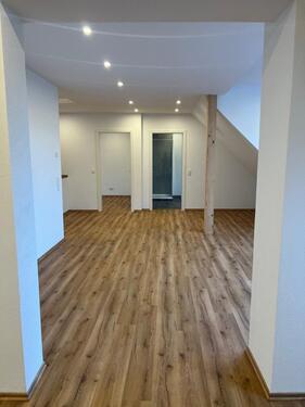 Foto - Wohnung in Kröv Zu Vermieten 85m2 Dachgeschoss