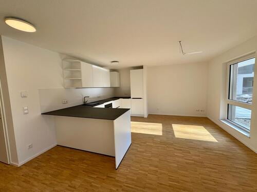 Foto - Moderne 3-Zimmer-Wohnung mit Terrasse und Garten
