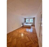 Wohnen mit Charakter: 100 qm | 3,5-Zim.-Wohnung Muc Maxvorstadt - München Ludwigsvorstadt-Isarvorstadt