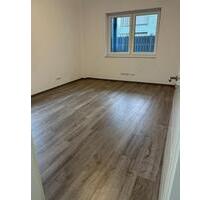 Büroraum (18 m2) am Stadtrand von Oldenburg (Petersfehn I) - TOP! - Bad Zwischenahn