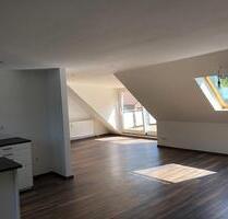 3,5-Zimmer-Dachgeschosswohnung mit Südbalkon in ruhiger Lage - Schwarzenbek