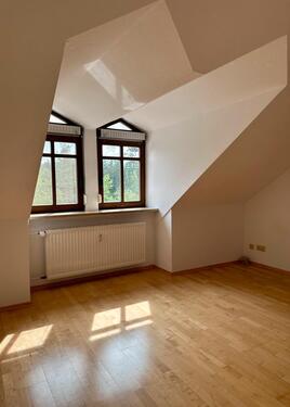 Foto - Gemütliche 2,5-Zimmer-Wohnung mit Balkon und 2 TG-Parkplätzen