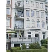 Altbautraum in Eimsbüttel: 2,5 Zimmer, 80qm Teilmöbliert - Hamburg Hoheluft-West