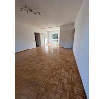 3-Zimmer-Wohnung, 95 m², 1. OG mit Balkon in Erbach