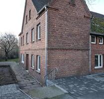 Wohnung zu vermieten, Altbau - 1.350,00&nbsp;EUR Kaltmiete, ca.&nbsp; 175,00&nbsp;m&sup2; in Rietberg (PLZ: 33397)