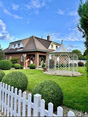 Foto - Exklusives Einfamilienhaus # inkl. Sauna # Garten Paradies #Kamin