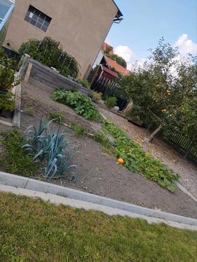 Foto - 10 Zimmer Mehrfamilienhaus, Wohnhaus in Unterschneidheim