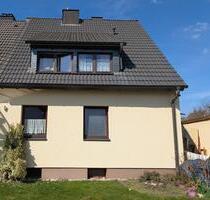 Doppelhaushälfte in Korbach - 240.000,00 EUR Kaufpreis, in Korbach (PLZ: 34497)