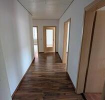 3 Zimmer, Küche, Bad, Balkon, Wintergarten, Keller und Garage - Hagen am Teutoburger Wald
