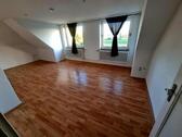 Foto - Dachgeschosswohnung ab 01.02. - 550,00&nbsp;EUR Kaltmiete, ca.&nbsp; 60,00&nbsp;m&sup2;