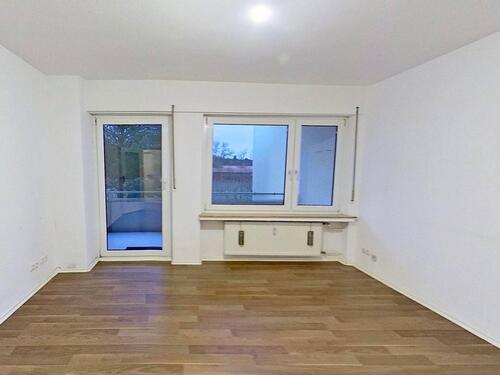 Foto - Geräumige 3-Zimmer-Wohnung mit BALKON und Tageslichtbad
