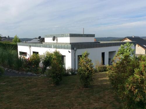 Foto - moderner Luxus-Bungalow in ruhiger Waldrandlage und Sackgasse