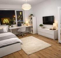 Kernsaniertes Einzelzimmer mit Gemeinschaftsbad und -küche - direkt in der Bonner Fußgängerzone