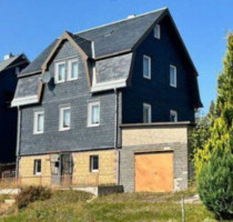 Solides Wohnhaus mit Garage, super Lage, Fernsicht!!! - Neuhaus am Rennweg