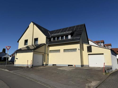Foto - Großzügiges Wohnen mit Komfort, EBK und Garage in Odenthal-Glöbusch