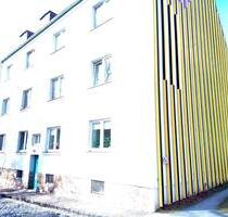 Charmante 2-Zimmer-Dachgeschosswohnung mit Einbauküche - Aschersleben