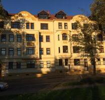 Helle 3-Zimmer-Wohnung mit Balkon, EBK und Stellplatz - Zeitz