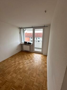 Foto - 1 12 Zimmer Wohnung saniert mit Balkon sehr ruhig ANFRAGESTOP