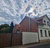 Haus mit Nebengelass,2 Garagen,Carport,Garten mit Pool - Ebeleben