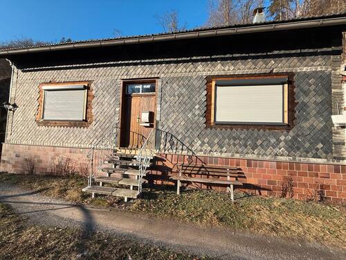 Foto - Haus in Theuern - 40.000,00&nbsp;EUR Kaufpreis, ca.&nbsp; 120,00&nbsp;m&sup2;