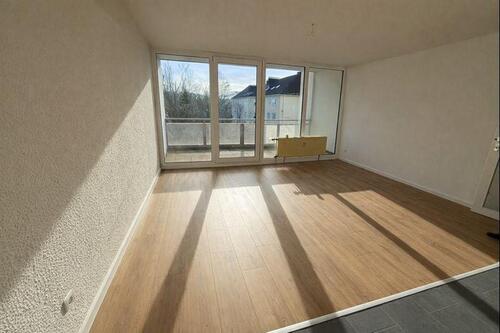 Foto - 2-Zimmer-Wohnung (50 m²) mit Balkon – Erstbezug nach Kernsanierung