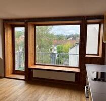 2 ZKB Dachgeschoßwohnung mit Balkon in Alt-Saarbrücken, Nähe HTW