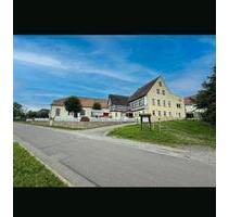 Wohn- und Geschäftshaus mit Saal und Kegelbahn - Elsteraue