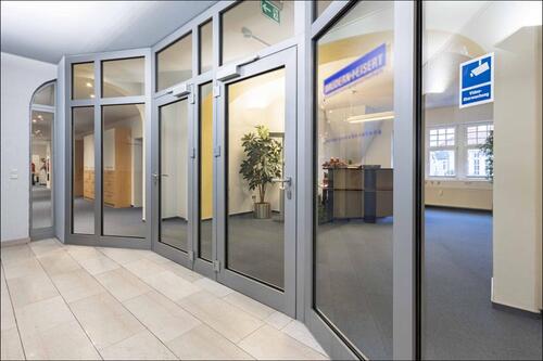 Foto - Großzügige Büro- und Praxisflächen in zentraler Lage