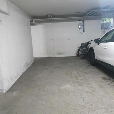 Foto - TiefgaragenStellplatz Doppelparkerhälfte in Herrenberg-Kuppingen