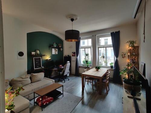 Foto - Helle Altbauwohnung in zentraler Lage
