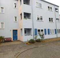 Sehr schöne 1-Zimmer-Wohnung mit großer Wohnküche und 2 Balkonen - Duisburg Duisburg-Mitte