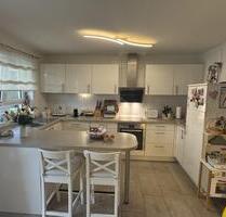 Wunderschöne 3,5 Zimmer Wohnung mit tollem Garten in Gerlingen