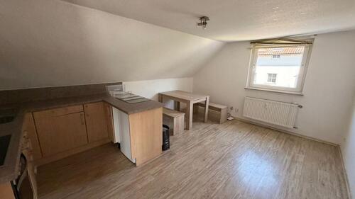 Foto - 2 Zimmer Dachgeschoßwohnung zur Miete in Altenkunstadt