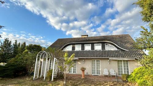 Foto - 1. OG Mietwohnung 110 qm 2,5 Zimmer, EBK, Balkon, offener Kamin