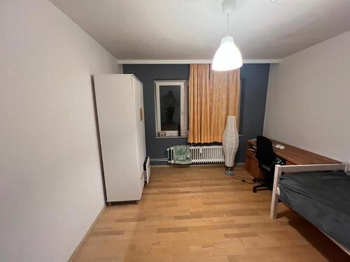 Foto - WG Zimmer 13 m2 groß - 490,00&nbsp;EUR Kaltmiete, ca.&nbsp; 13,00&nbsp;m&sup2;