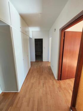 Foto - Lichtdurchflutete, zentral gelegene Wohnung mit Balkon