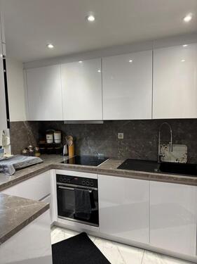 Foto - Attraktive Maisonette-Wohnung + Separaten Eingängen und 2 Stellpl