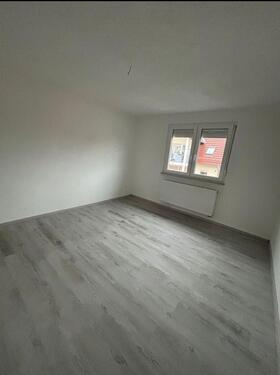 Foto - Kernsanierte 4 - Zimmer Wohnung mit neuer Einbauküche