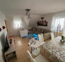 Helle, 3-Zimmer-Dachgeschosswohnung mit Balkon in Haselstein - Nüsttal