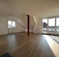 Moderne 3,5-Zimmer-Wohnung mit Dachterrasse und zwei Stellplätzen - Weißenhorn