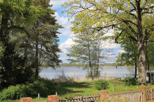 Foto - EFH- Bauland auf großem Grundstück mit Seeblick