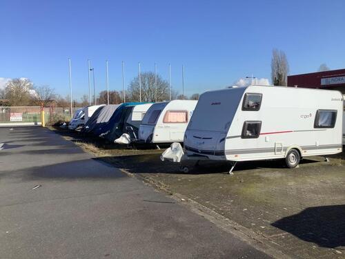Foto - Stellplatz für Wohnwagen, Wohnmobil, Anhänger in Bedburg