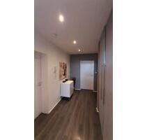 Vollständig möblierte 3 Zimmer Wohnung mit Loggia - Lippstadt Overhagen