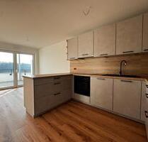 Kurzfristig beziehbar. Moderne 3,5-Zimmer-Obergeschosswohnung mit Küche. - Forchtenberg