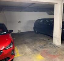 Motorrad- Rollerstellplatz Köln Süd nähe Rathenauplatz